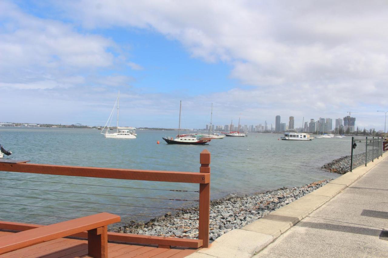Broadwater Keys Holiday Apartments Gold Coast Buitenkant foto